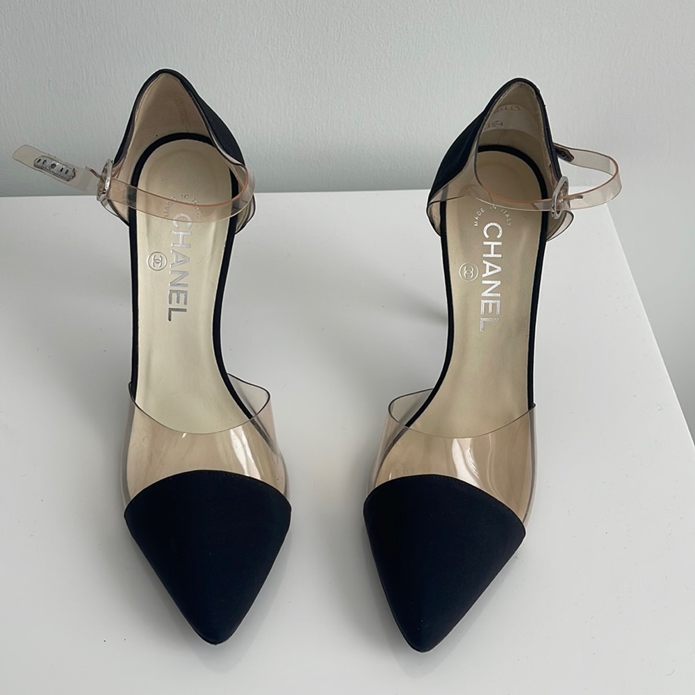 Chanel Pumps